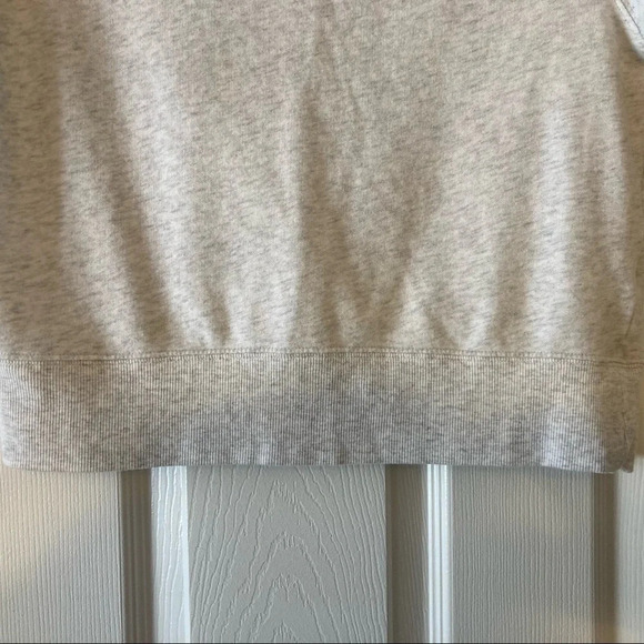 NWOT New Victoria Sport Short Sleeve Sweatshirt M - Picture 4 of 12